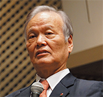 「医師はずっと勉強し続けなければなりません」と鈴木理事長