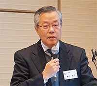新しい脳炎の診断や治療について解説する亀井総長