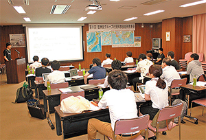 小児科部会の症例発表会には沖縄の小児医療界のトップランナーを招聘