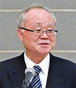 俯瞰的な視点で日本の医療・介護について解説する和田・客員教授
