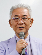 漢方薬と薬理学の関係について持論を展開する井齋院長