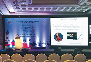 アジア心臓血管胸部外科学会でインペラをテーマに発表する大城医長