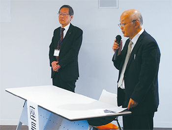 部会長の末吉院長（右）と当番幹事の今村総長