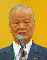 「今後も最善の医療を追求してまいります」と鈴木理事長