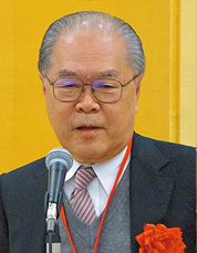 「職員がワンチームとなって頑張ります」と丸山総長