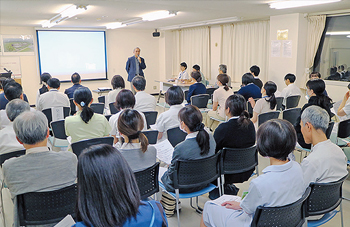 「地域で、なくてはならない病院を目指す」と前野総長