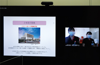 2年目に向け抱負を語る発表者