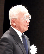 大久保町長は「徳田・名誉理事長のヘルシーリゾートアイランド構想は必ず実現を」