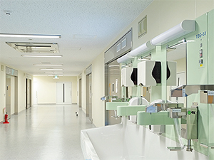 手術室は将来的な拡張を考え9 室用意