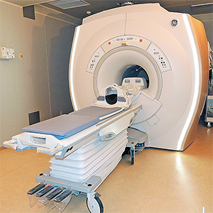救急医療での活用を想定して導入した1.5 テスラMRI